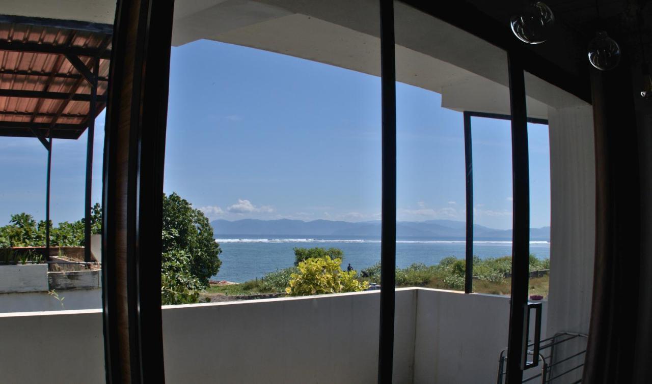 3 Waves Hotel Huu Exterior photo